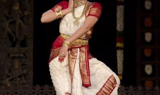 印度舞的头纱怎么戴 印度舞蹈基本动作