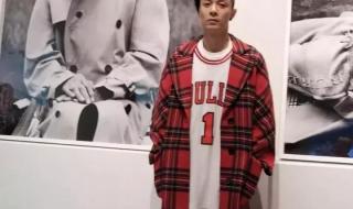 周柏豪出道第一首歌 周柏豪有什么歌好听