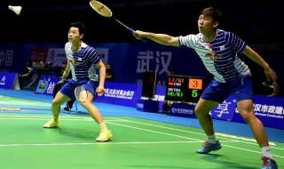 羽毛球单双打基本站位技巧 羽毛球混双跑位技巧及战术